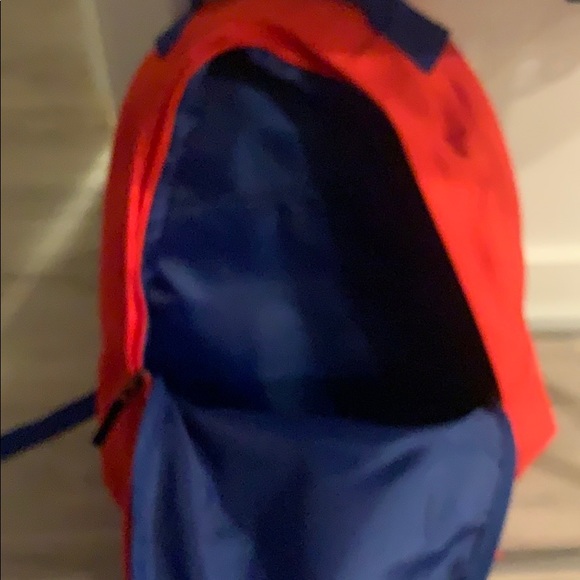 New balance backpack - Picture 3 of 3